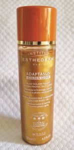 Soins solaires pour le visage et le corps