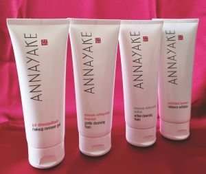 Le double nettoyage pour assurer un démaquillage complet